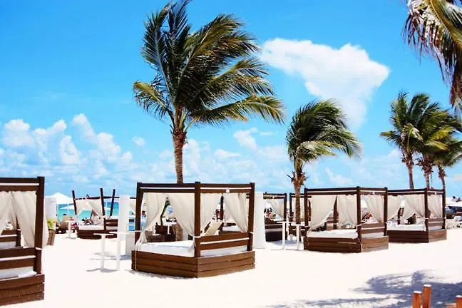 Hotel E-Motions & Beach Club Playa del Carmen 4*,  Mexico