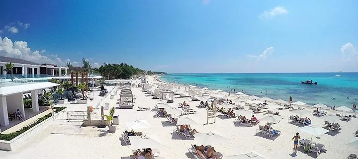 Hotel E-Motions & Beach Club Playa del Carmen